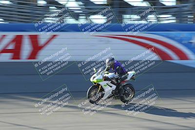 media/Nov-26-2022-Fastrack Riders (Sat) [[b001e85eef]]/Level 1/Session 1 Front Straight/